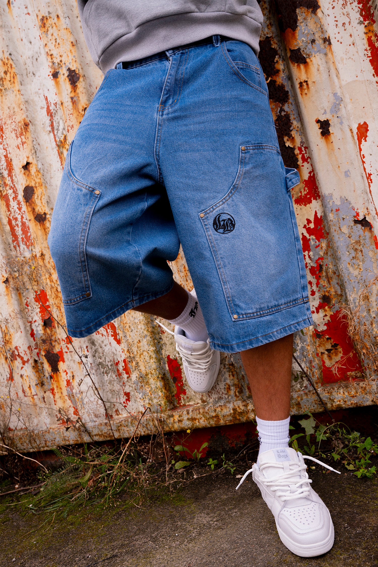 LOST BOYS CARPENTER JORTS Jorts Stonewashed Blue