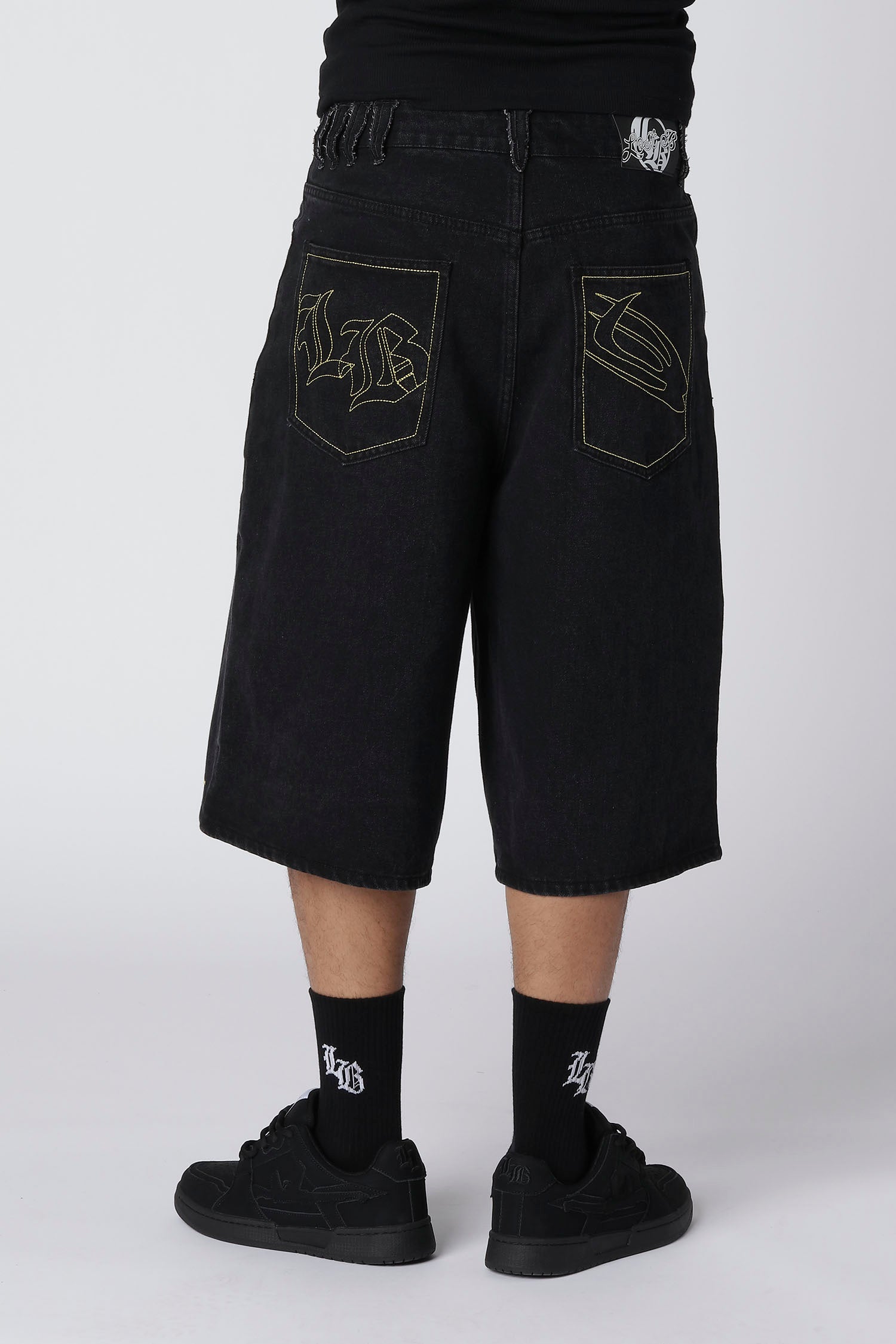 LOST BOYS EMBROIDERY JORTS Jorts Black