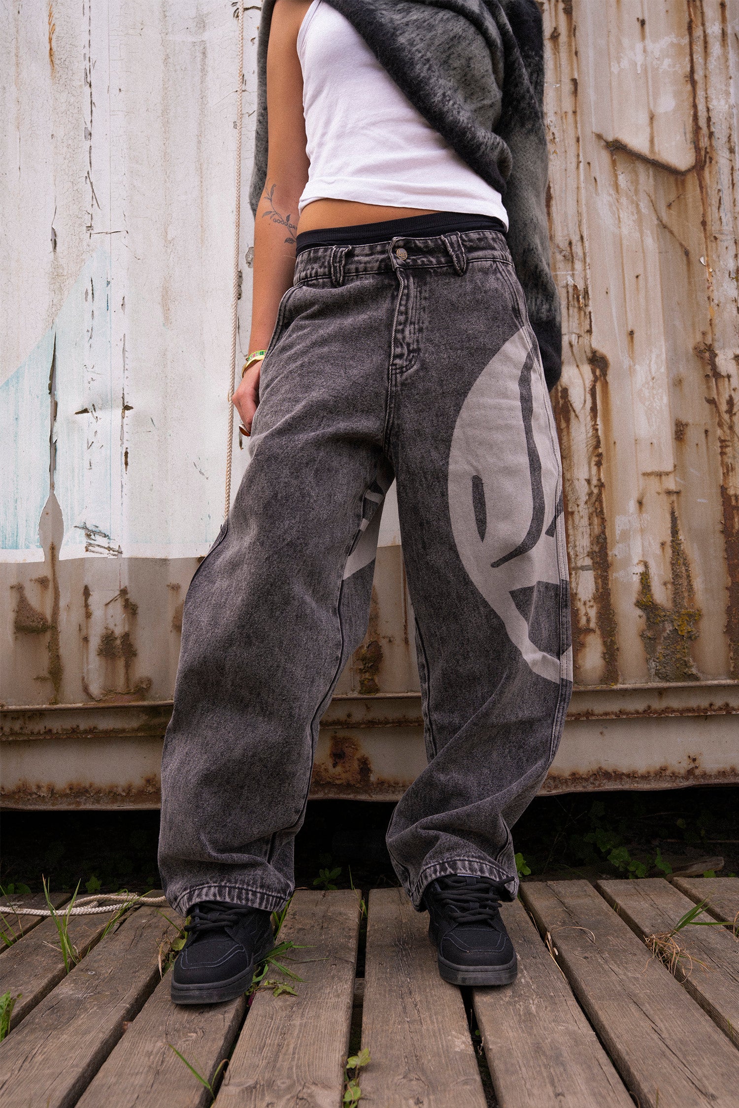 LOST BOYS LOGO DENIM JEANS Jeans Black