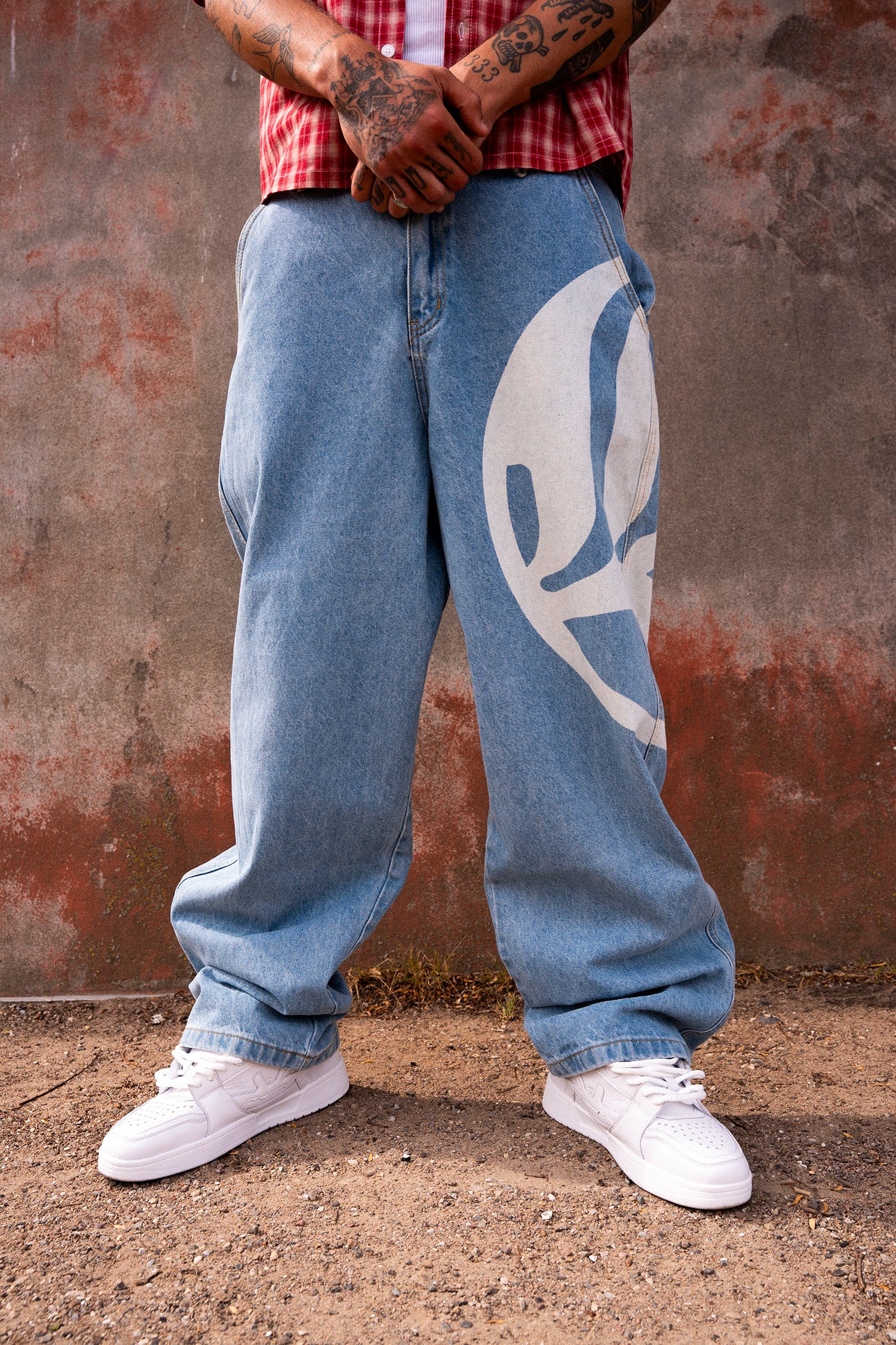 LOST BOYS LOGO DENIM JEANS Jeans Light Blue