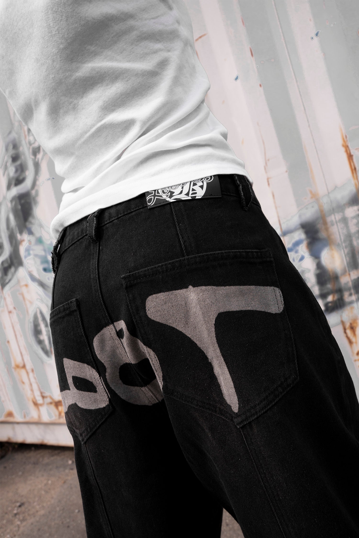 LOST BOYS OUTERSEAM LOGO JEANS Jeans Stonewashed Black