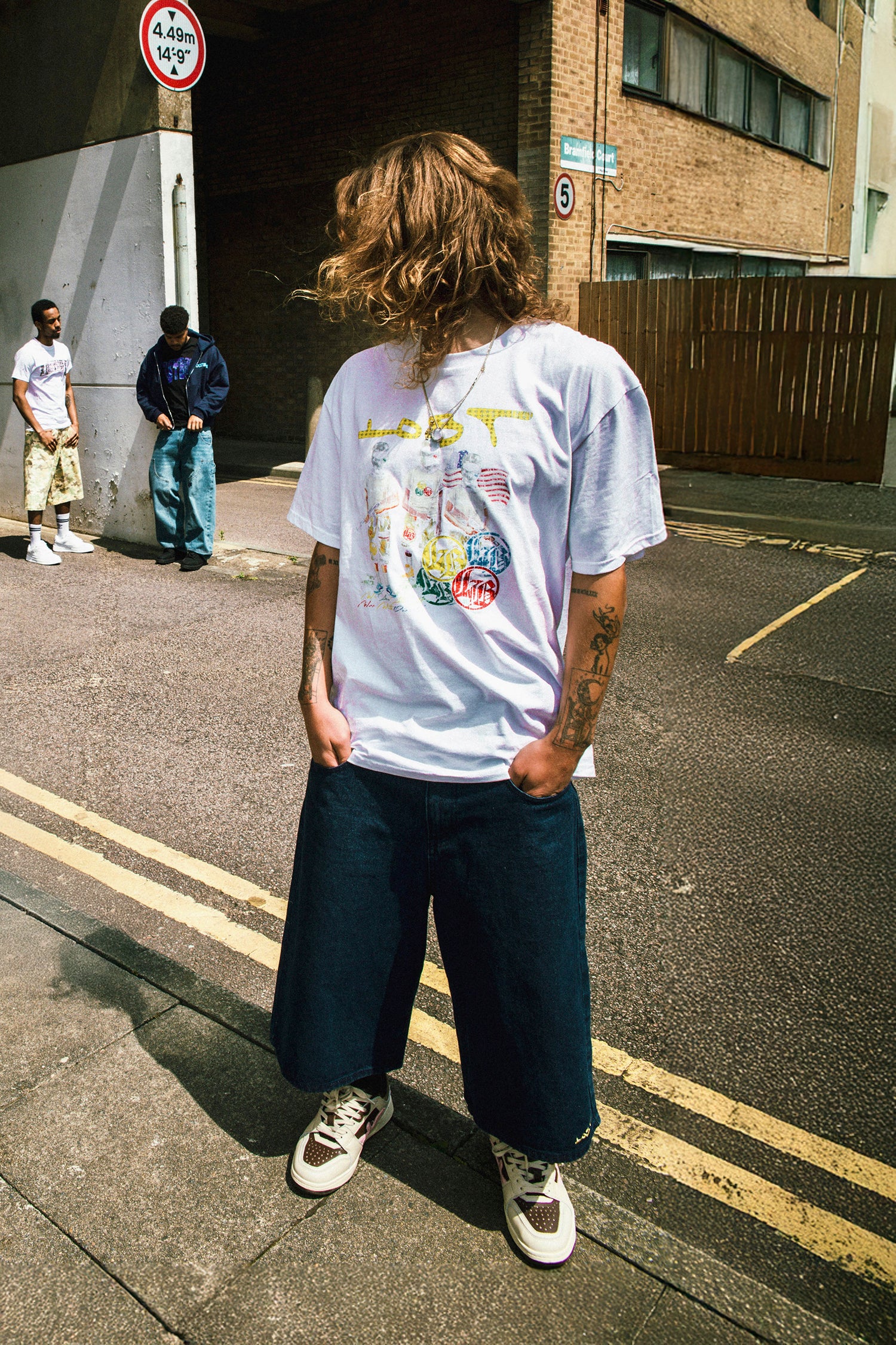 LOST BOYS "THE WAR WITHIN" GRAPHIC TEE T-Shirt White